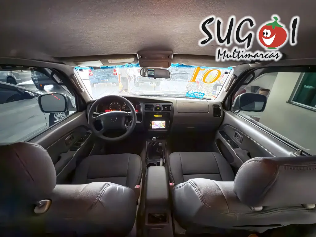 TOYOTA Hilux SW4 - Foto