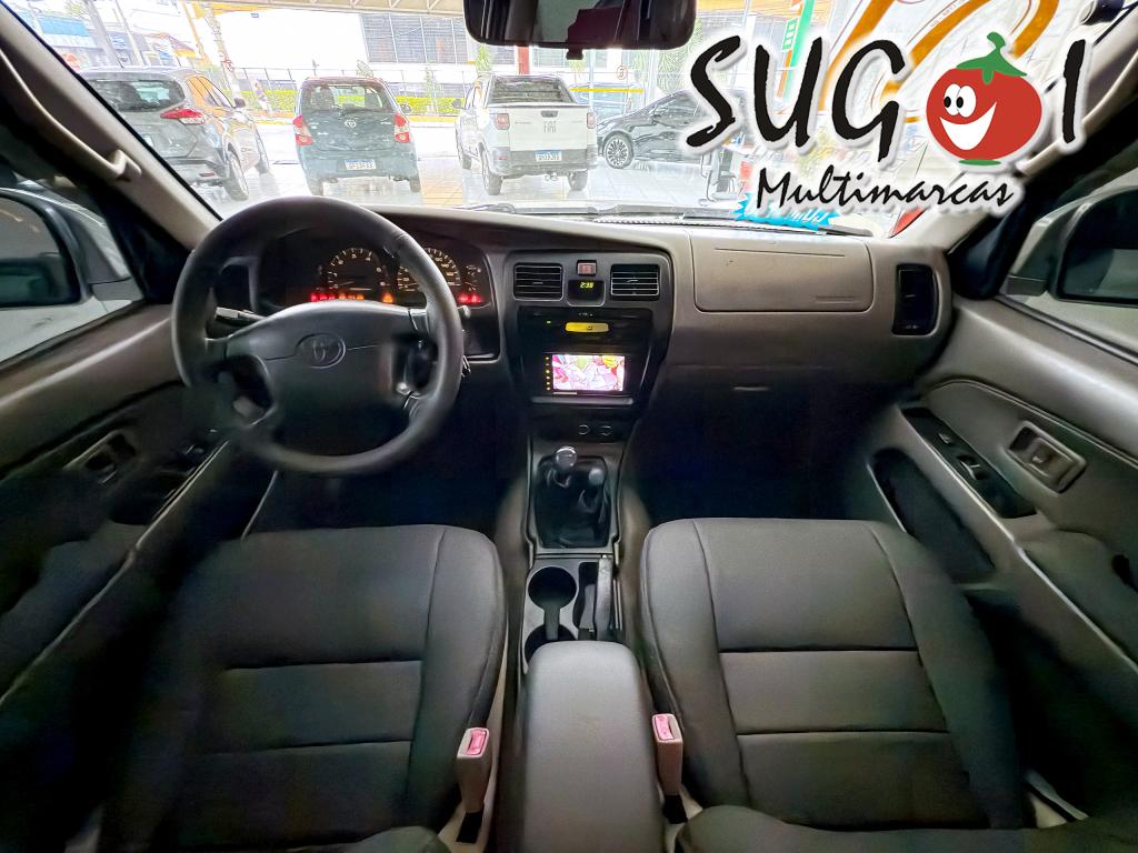 TOYOTA Hilux SW4 - Foto