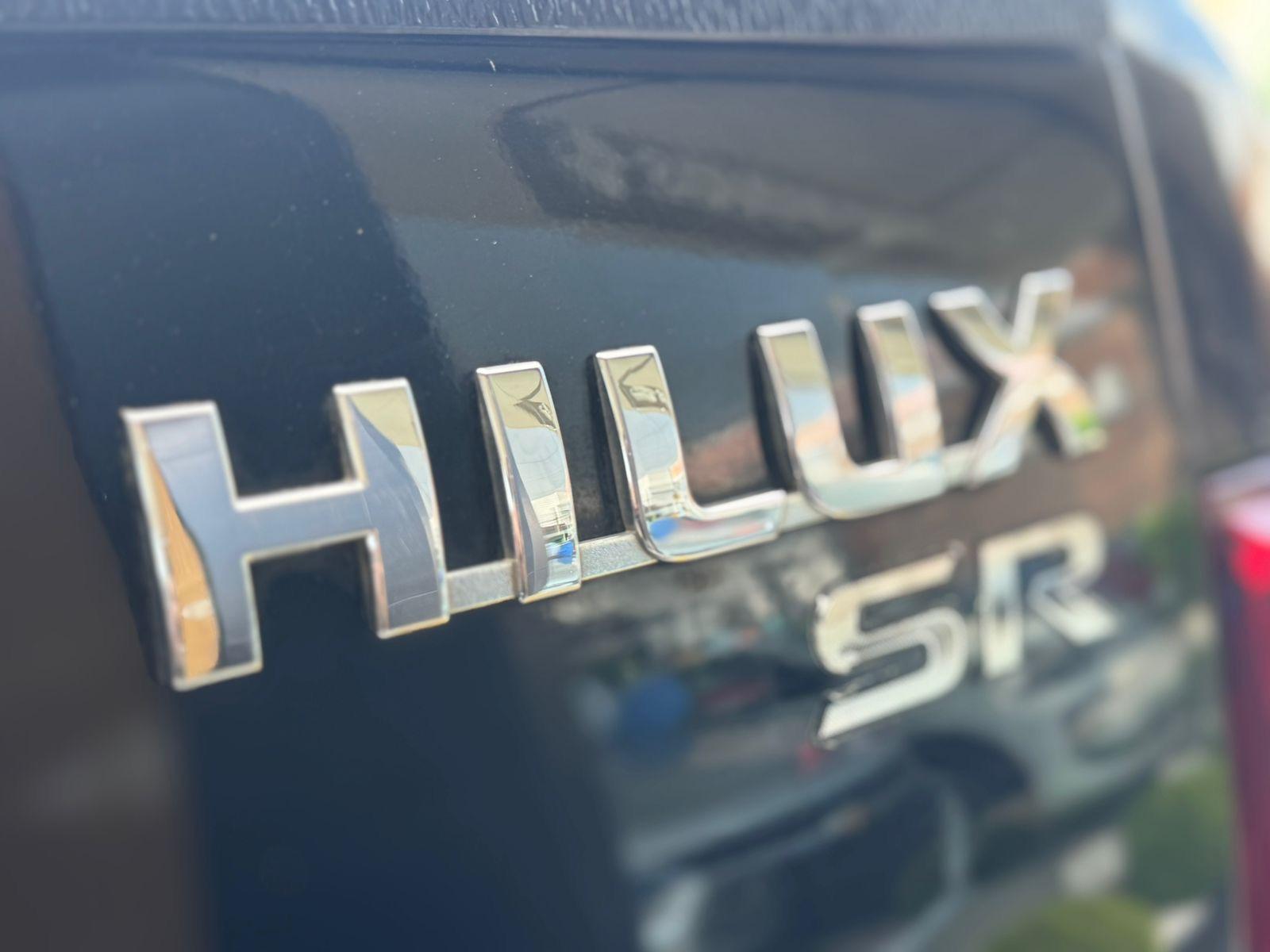 TOYOTA Hilux SW4 - Foto