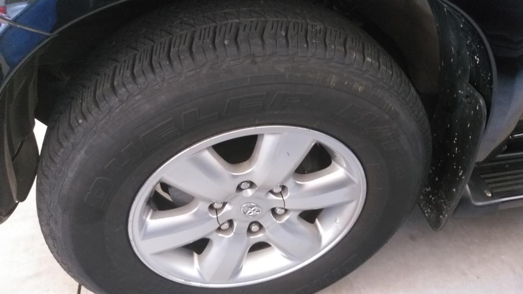 TOYOTA Hilux SW4 - Foto