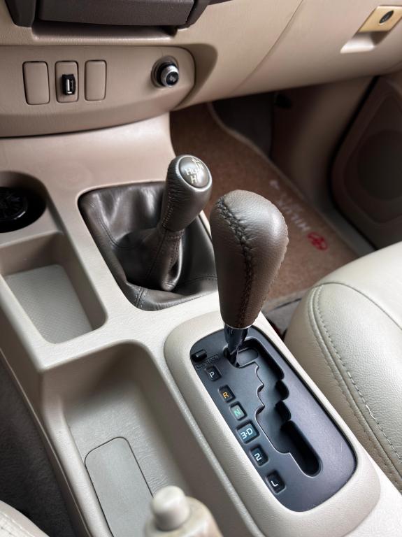 TOYOTA Hilux SW4 - Foto