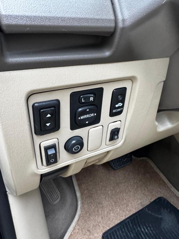 TOYOTA Hilux SW4 - Foto