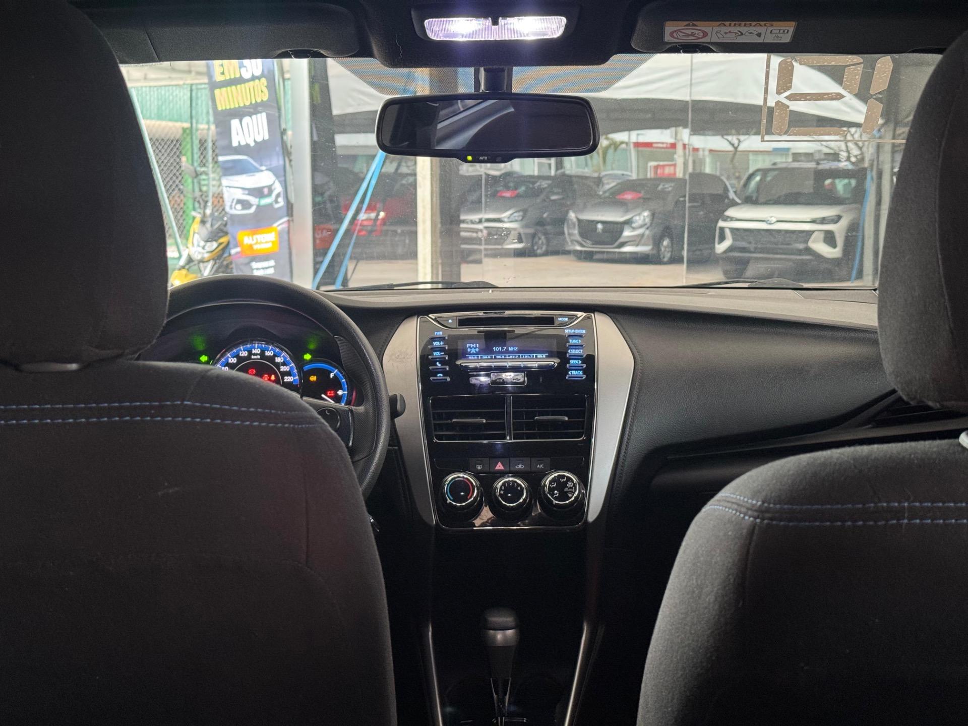 TOYOTA Yaris Hatch - Foto