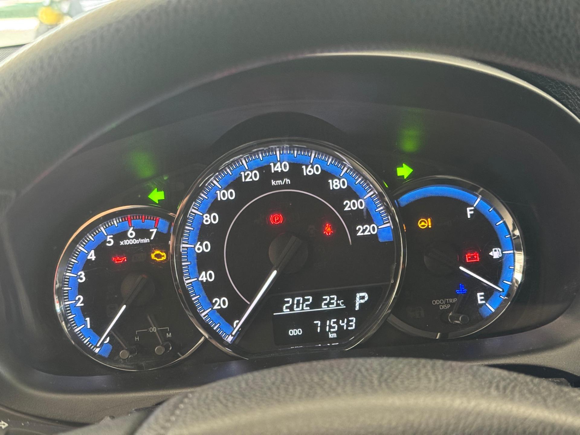 TOYOTA Yaris Hatch - Foto