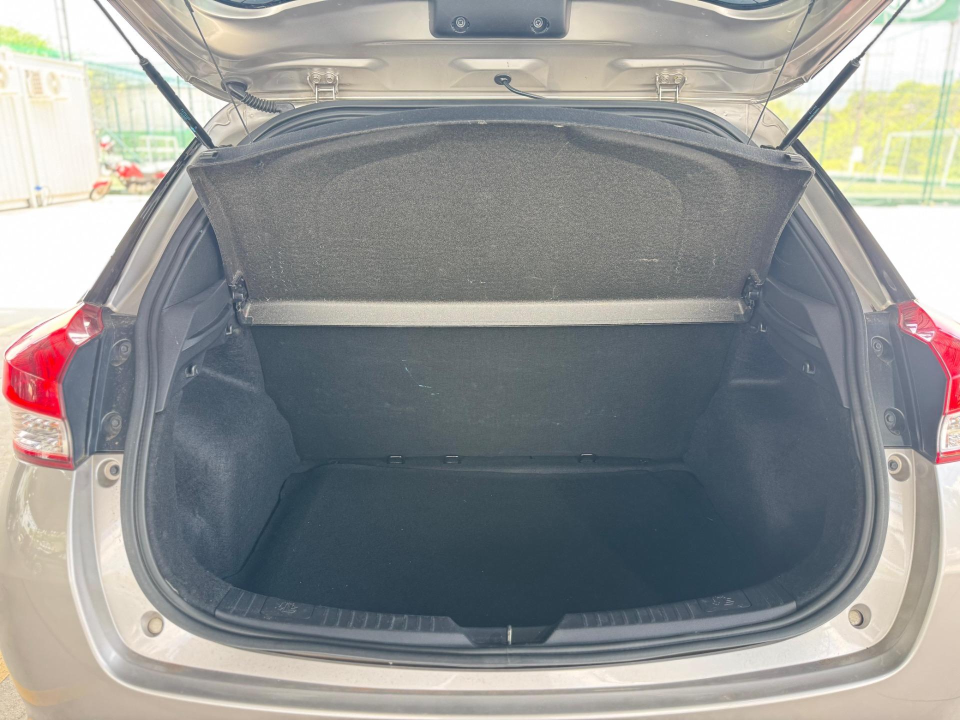 TOYOTA Yaris Hatch - Foto