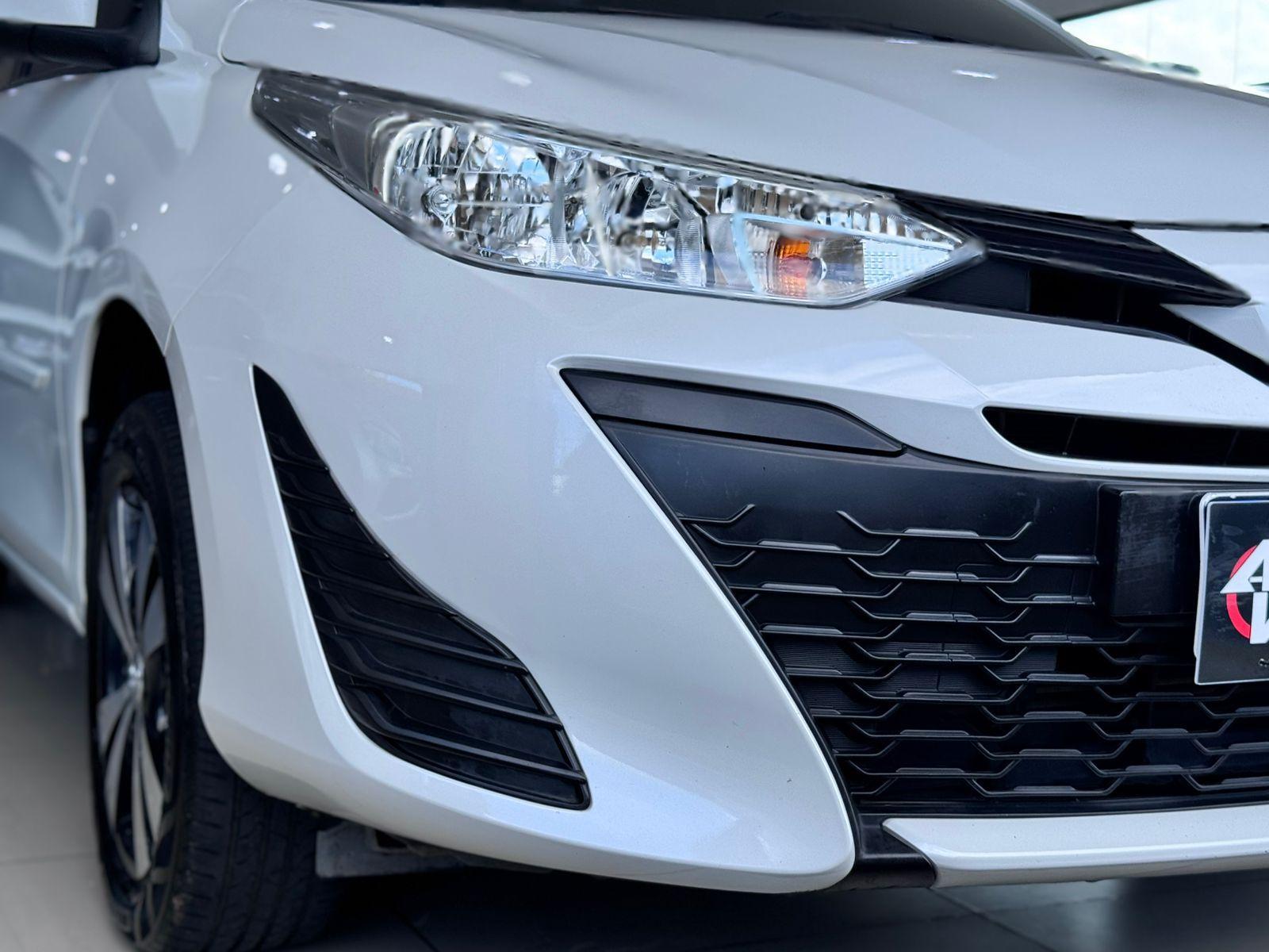 TOYOTA Yaris Hatch - Foto