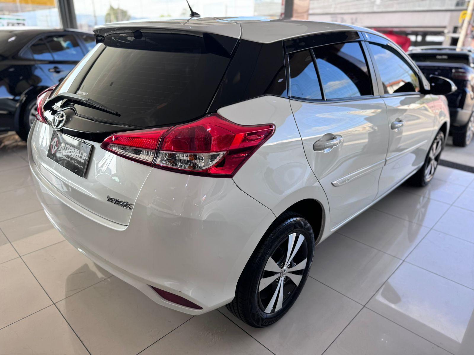 TOYOTA Yaris Hatch - Foto