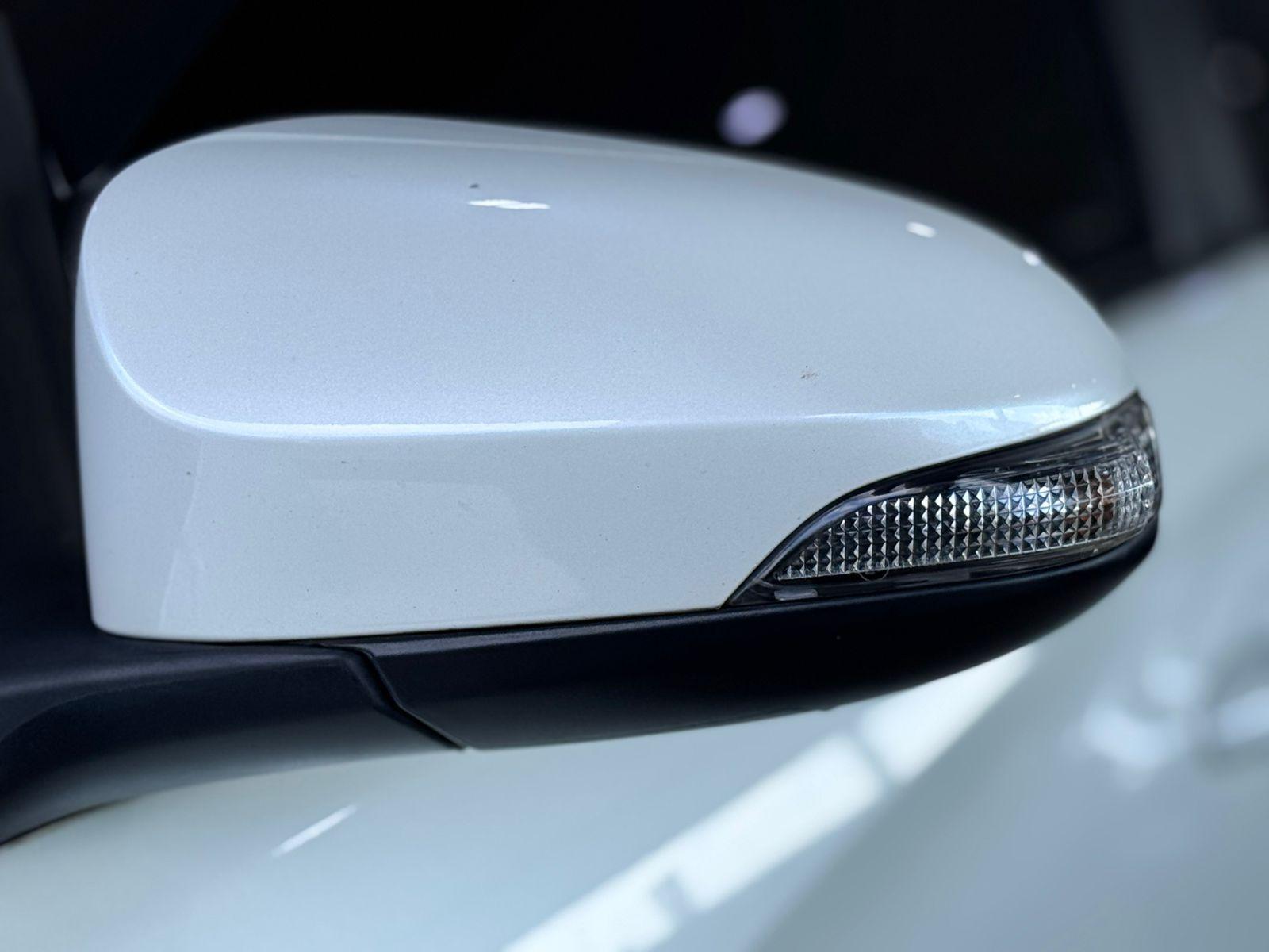 TOYOTA Yaris Hatch - Foto