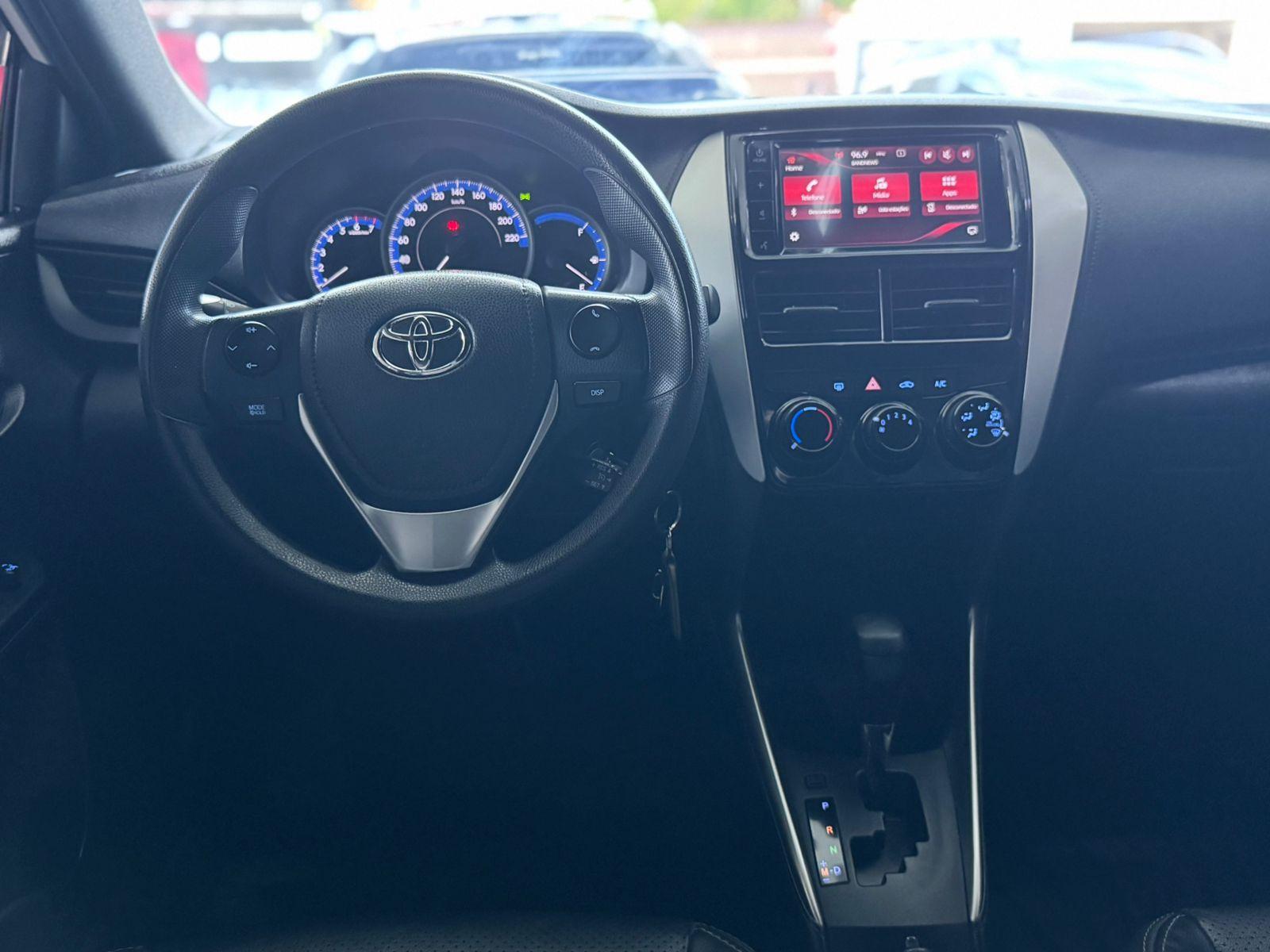 TOYOTA Yaris Hatch - Foto