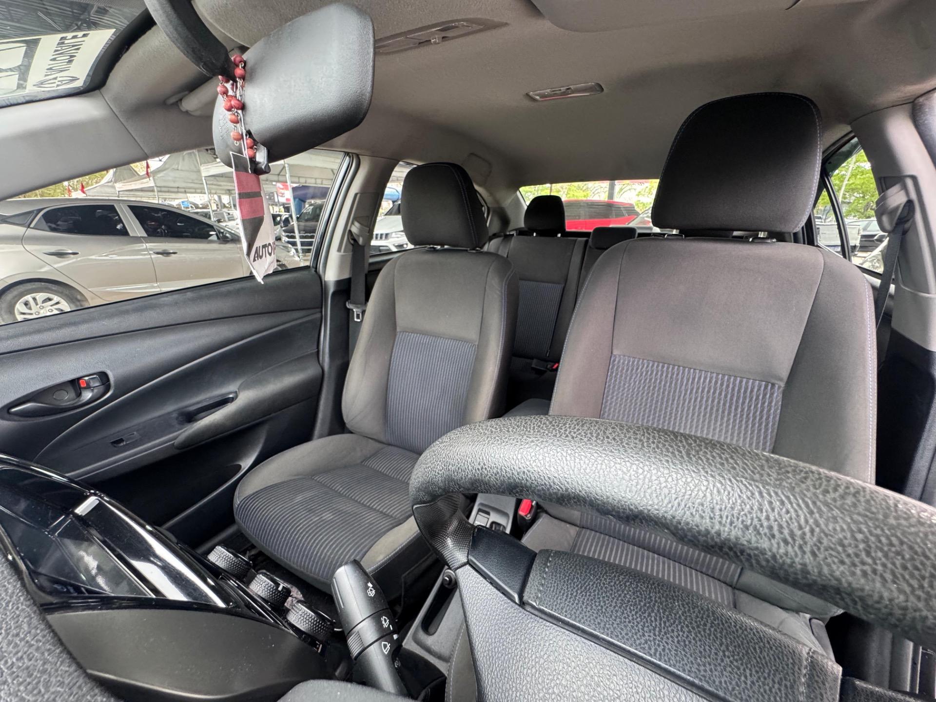 TOYOTA Yaris Sedan - Foto