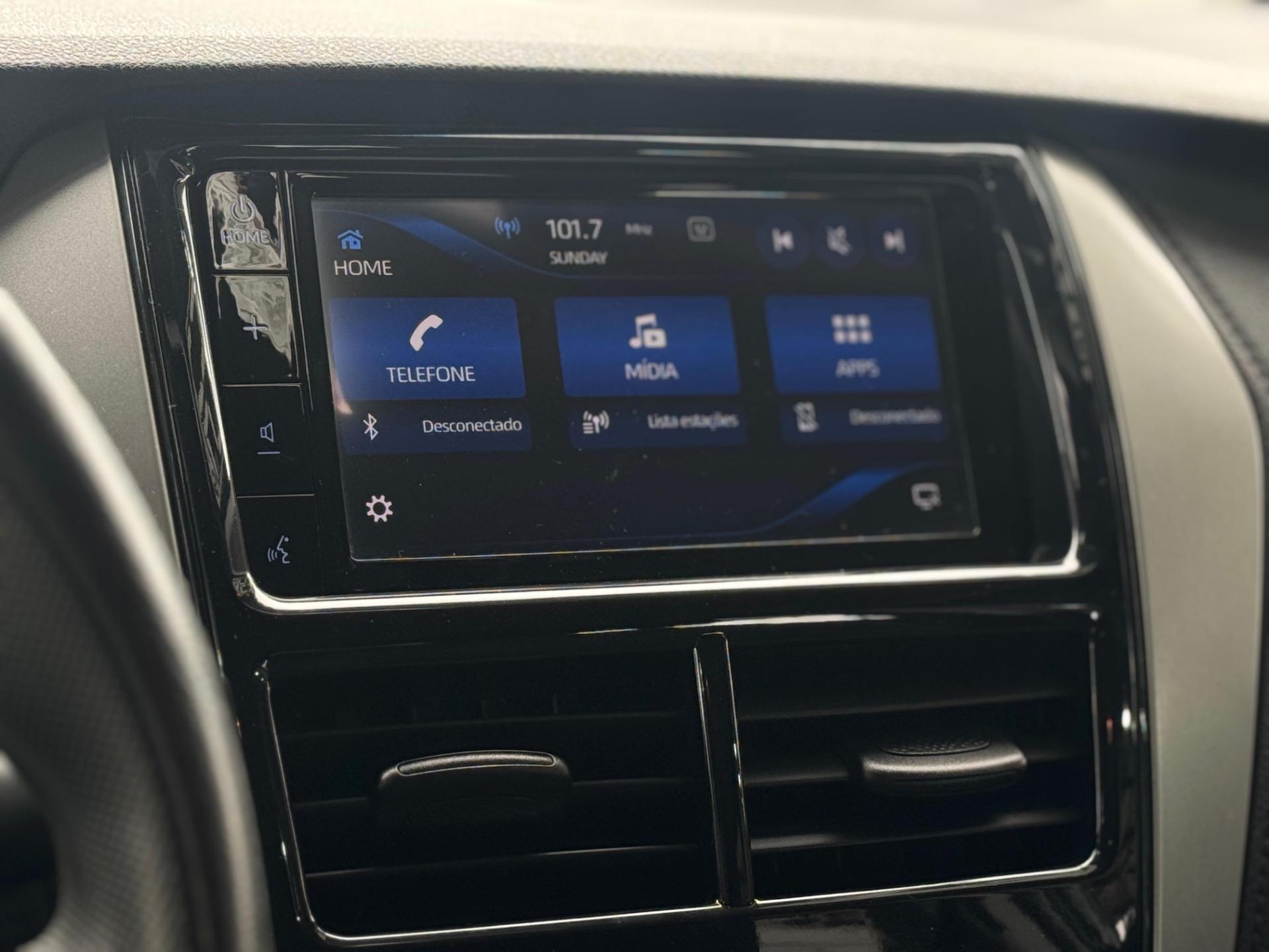 TOYOTA Yaris Sedan - Foto