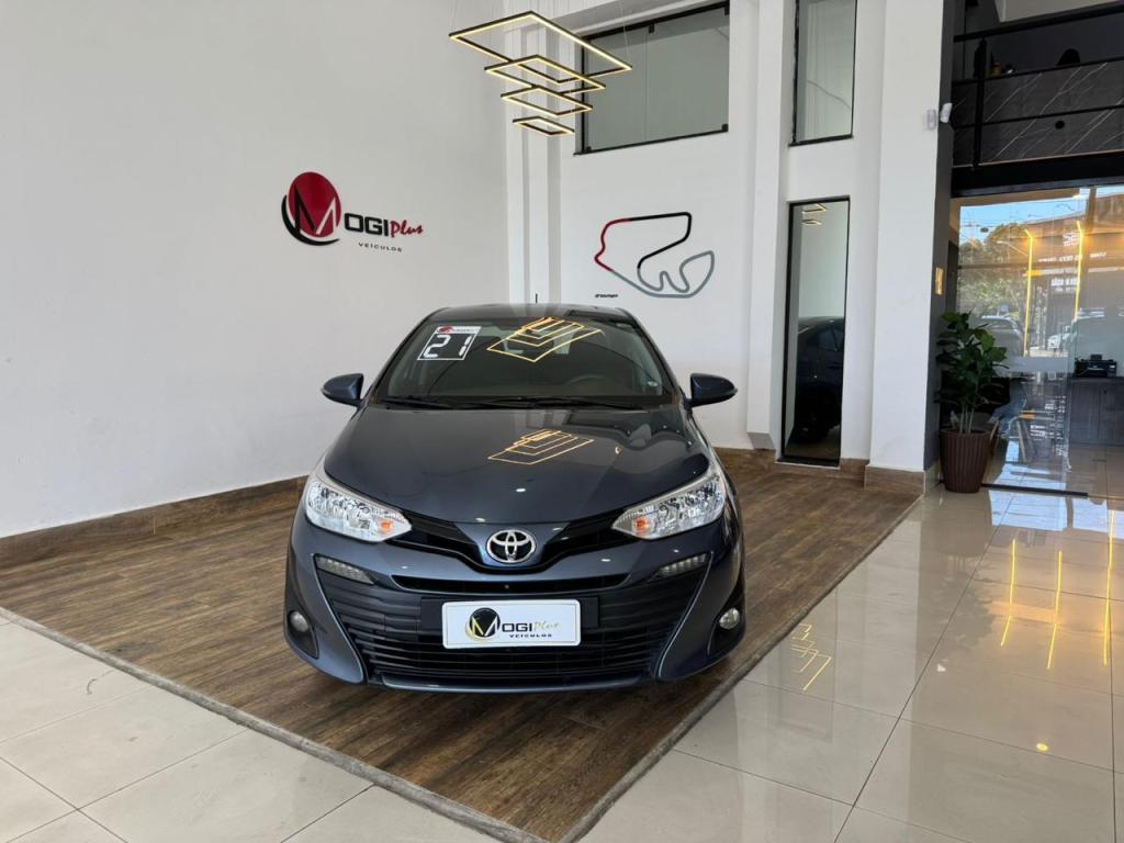 TOYOTA Yaris Sedan - Foto