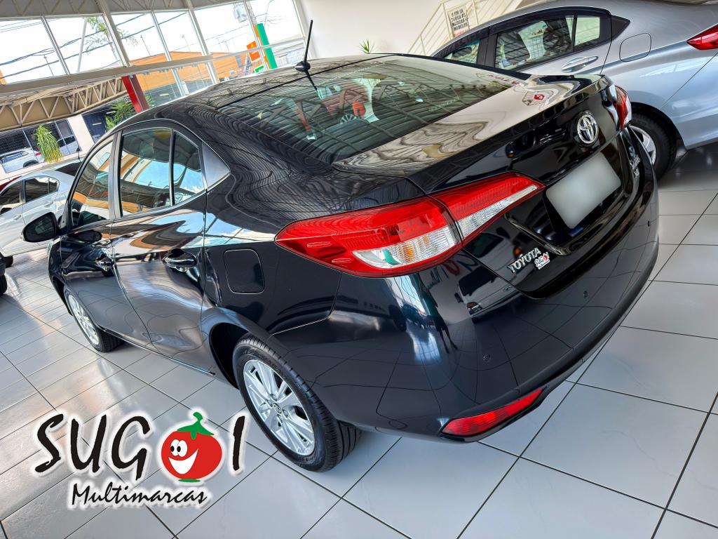 TOYOTA Yaris Sedan - Foto