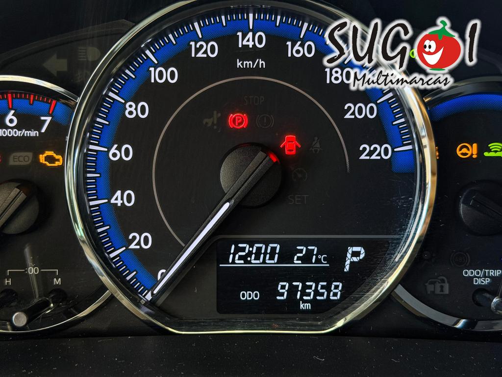 TOYOTA Yaris Sedan - Foto