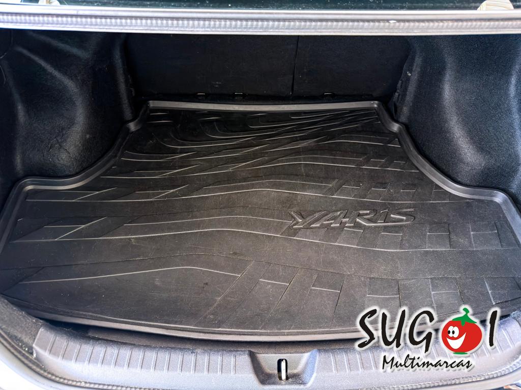 TOYOTA Yaris Sedan - Foto