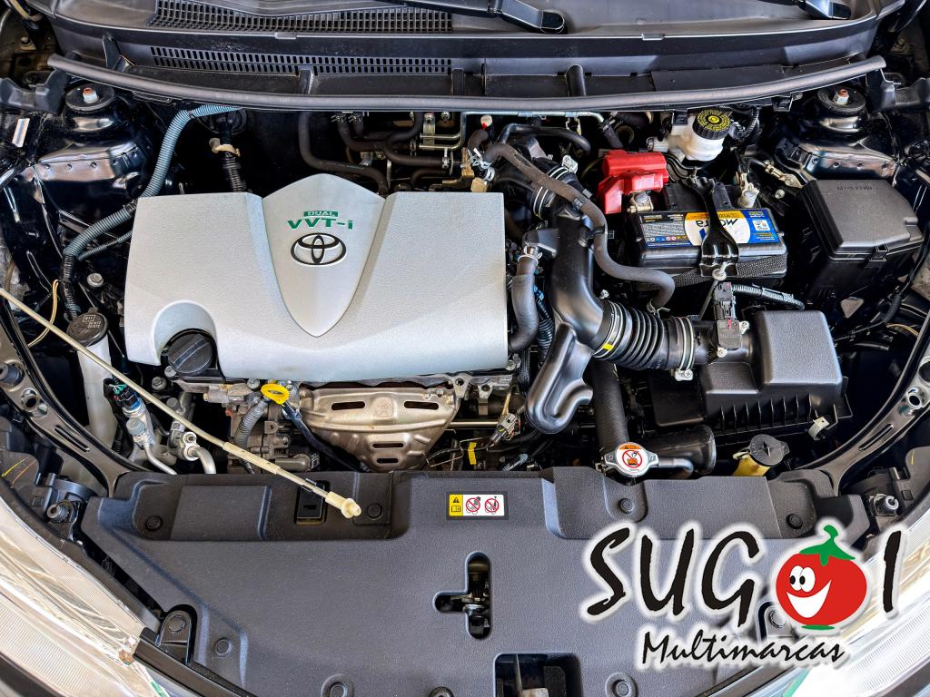 TOYOTA Yaris Sedan - Foto