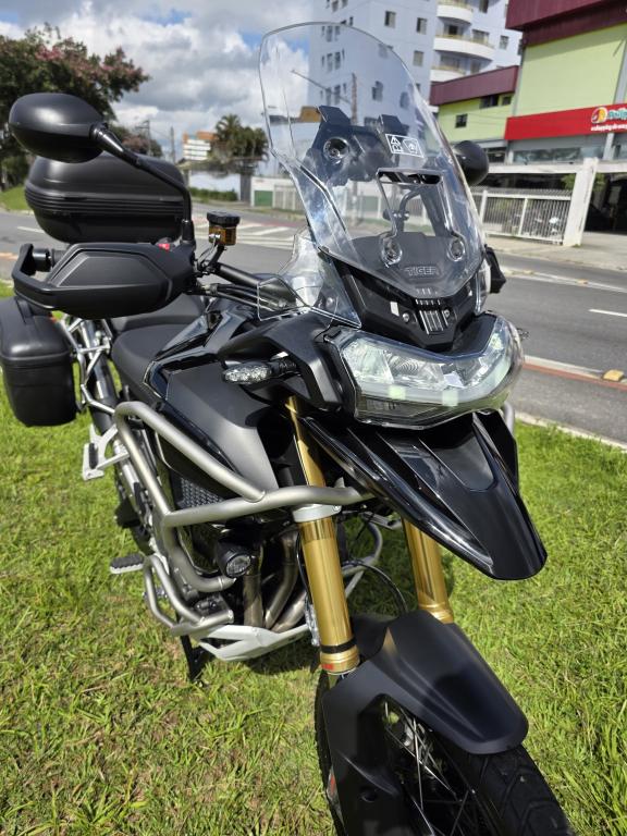 TRIUMPH Tiger 1200 - Foto