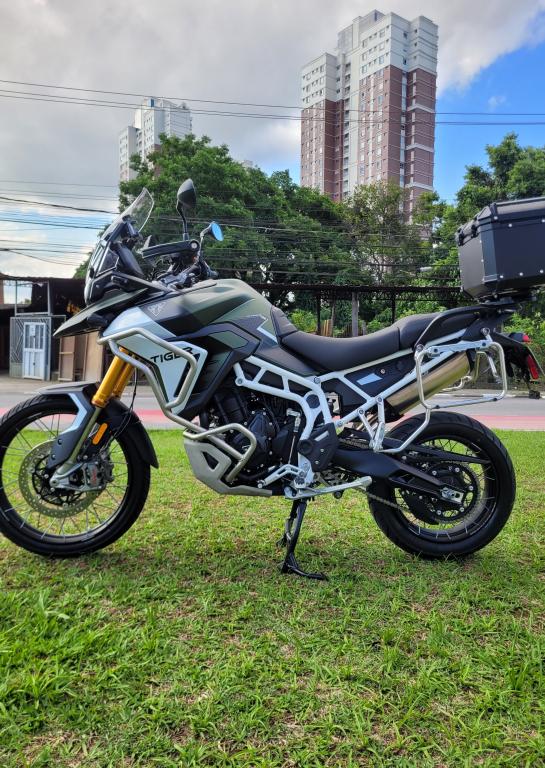 TRIUMPH Tiger 900 - Foto