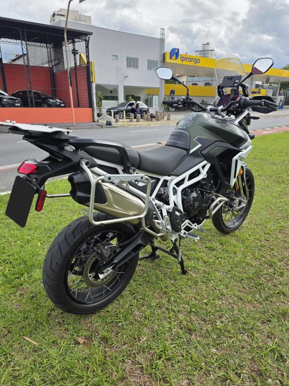 TRIUMPH Tiger 900 - Foto