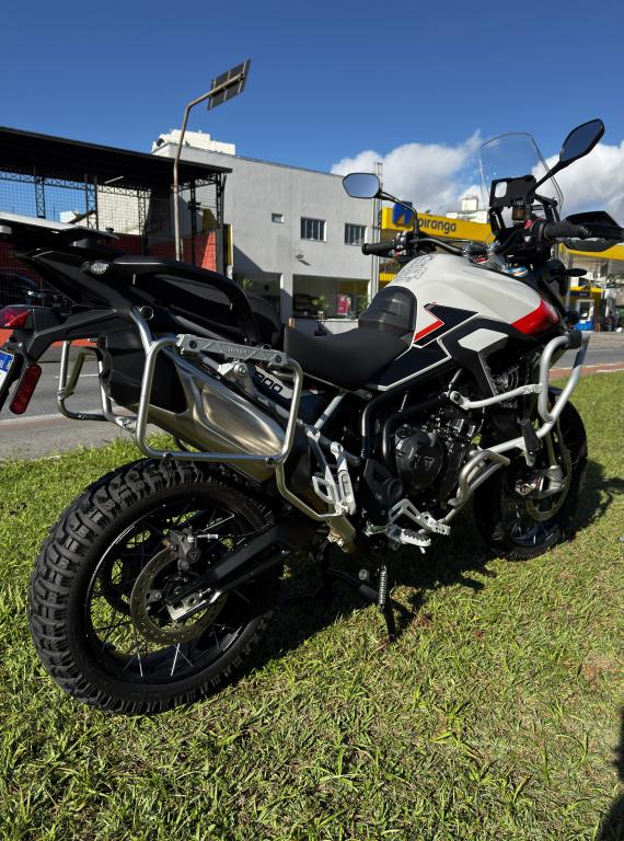 TRIUMPH Tiger 900 - Foto