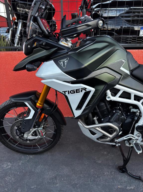 TRIUMPH Tiger 900 - Foto