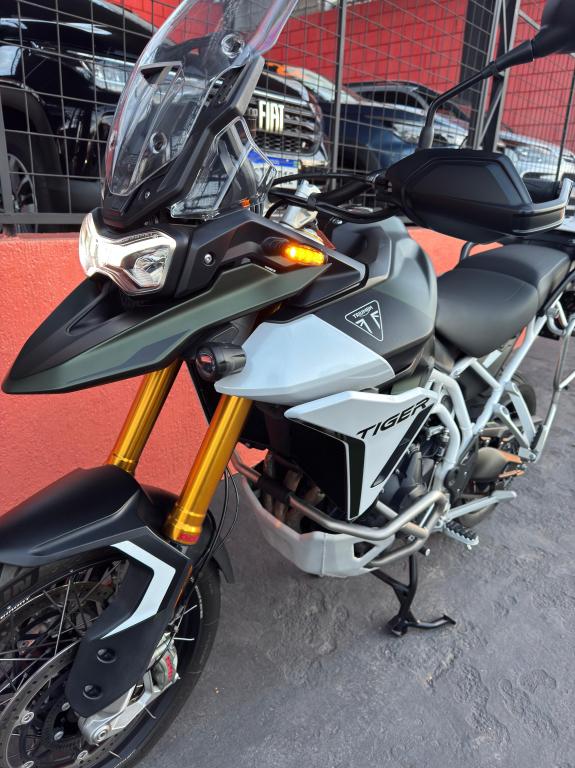 TRIUMPH Tiger 900 - Foto