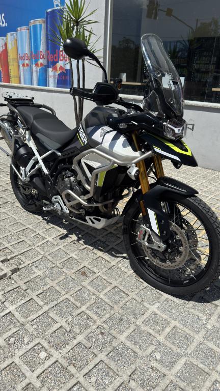 TRIUMPH Tiger 900 - Foto