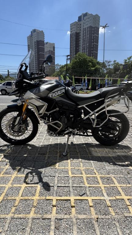 TRIUMPH Tiger 900 - Foto