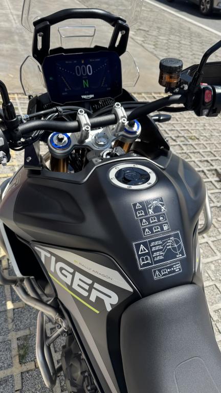 TRIUMPH Tiger 900 - Foto