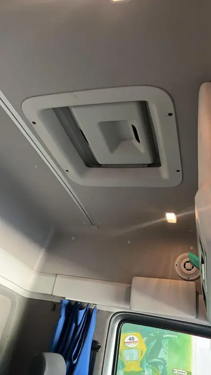 VOLKSWAGEN 19-360 - Foto