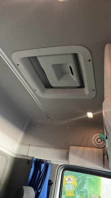 VOLKSWAGEN 19-360 - Foto