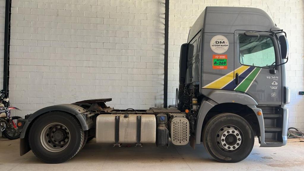 VOLKSWAGEN 19-360 - Foto