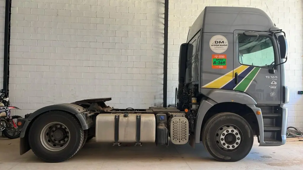 VOLKSWAGEN 19-360 - Foto