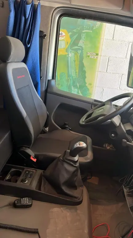 VOLKSWAGEN 19-360 - Foto