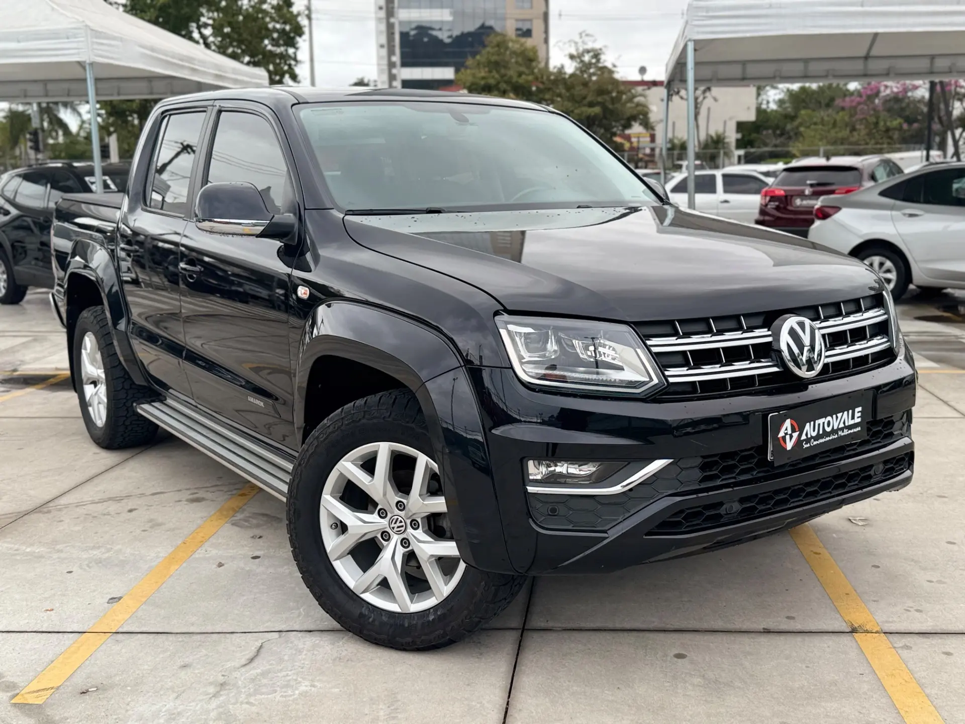 VOLKSWAGEN Amarok - Foto