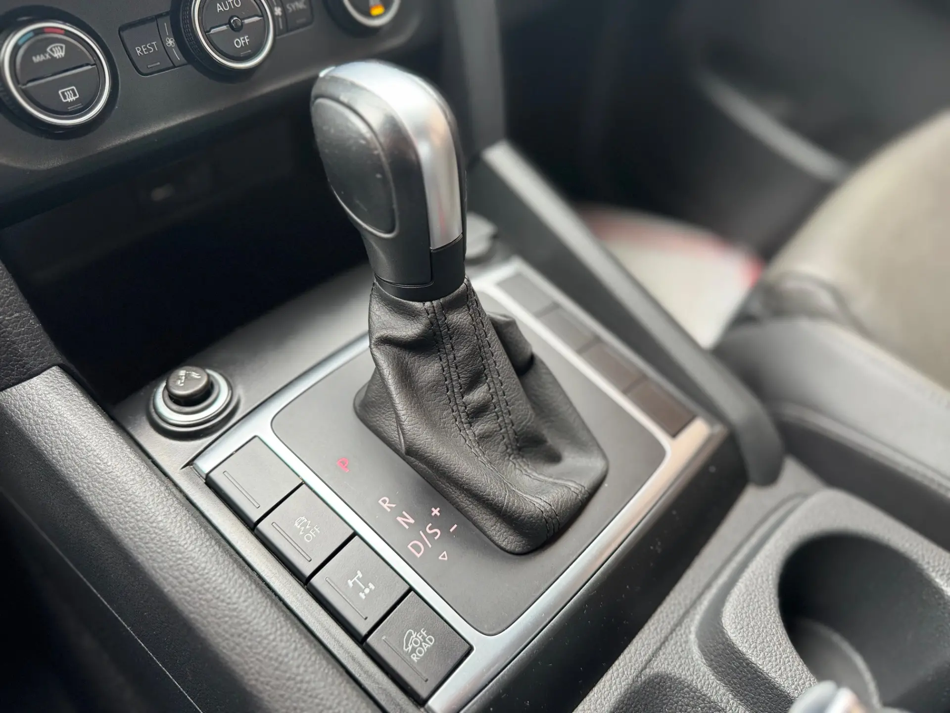 VOLKSWAGEN Amarok - Foto