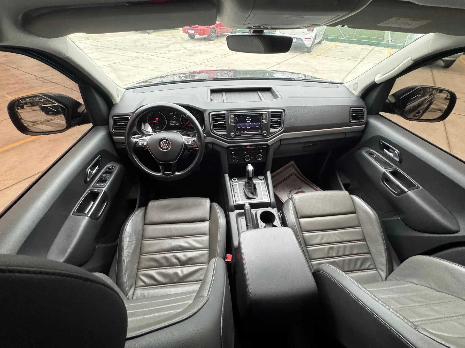 VOLKSWAGEN Amarok - Foto