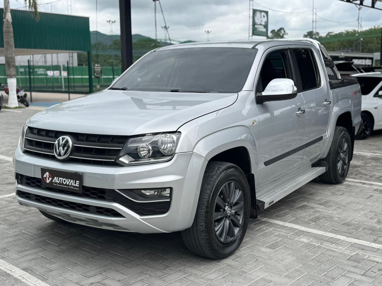 VOLKSWAGEN Amarok - Foto
