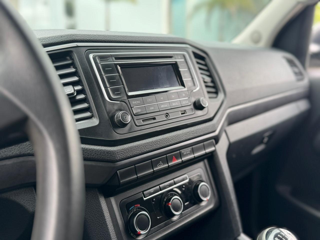 VOLKSWAGEN Amarok - Foto