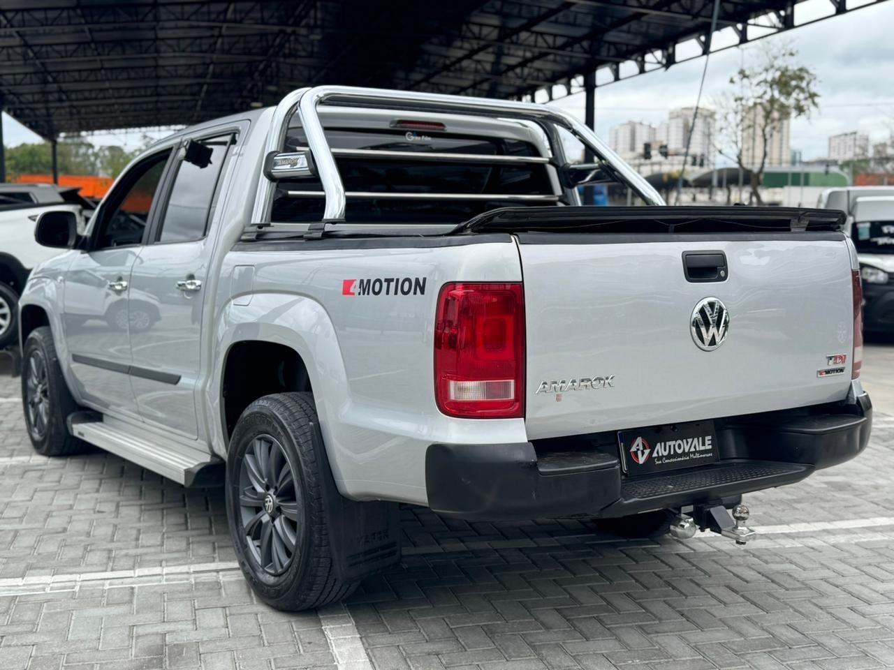 VOLKSWAGEN Amarok - Foto