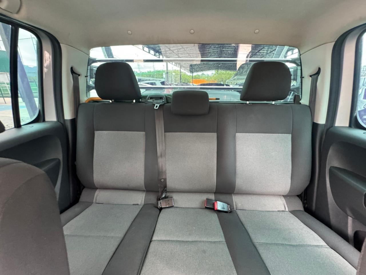 VOLKSWAGEN Amarok - Foto