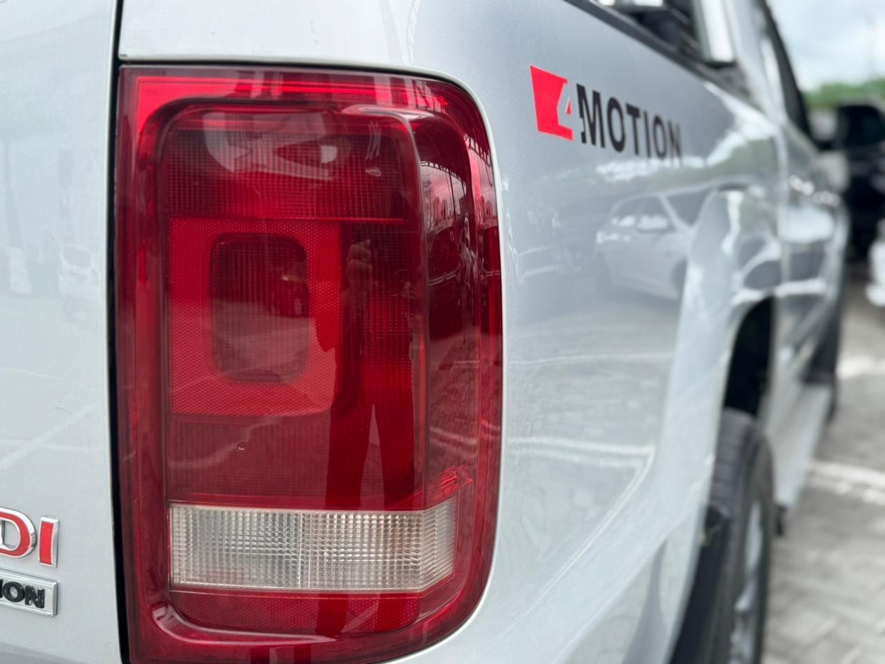 VOLKSWAGEN Amarok - Foto