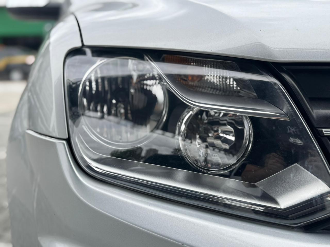 VOLKSWAGEN Amarok - Foto