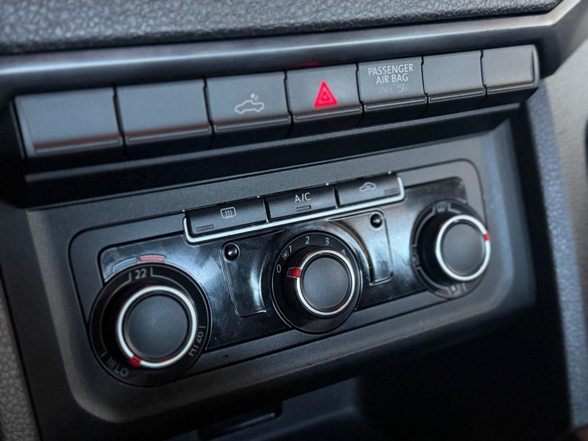 VOLKSWAGEN Amarok - Foto