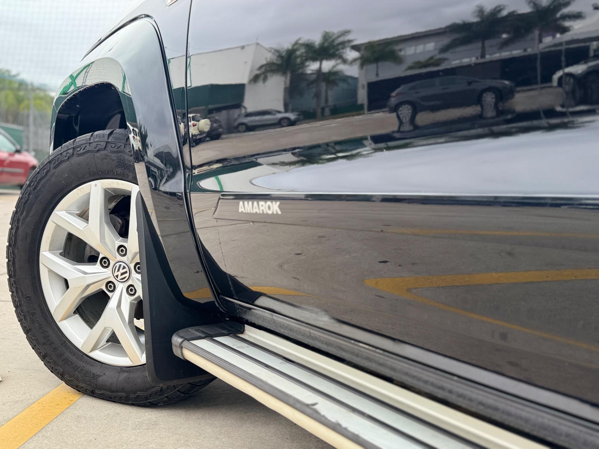 VOLKSWAGEN Amarok - Foto