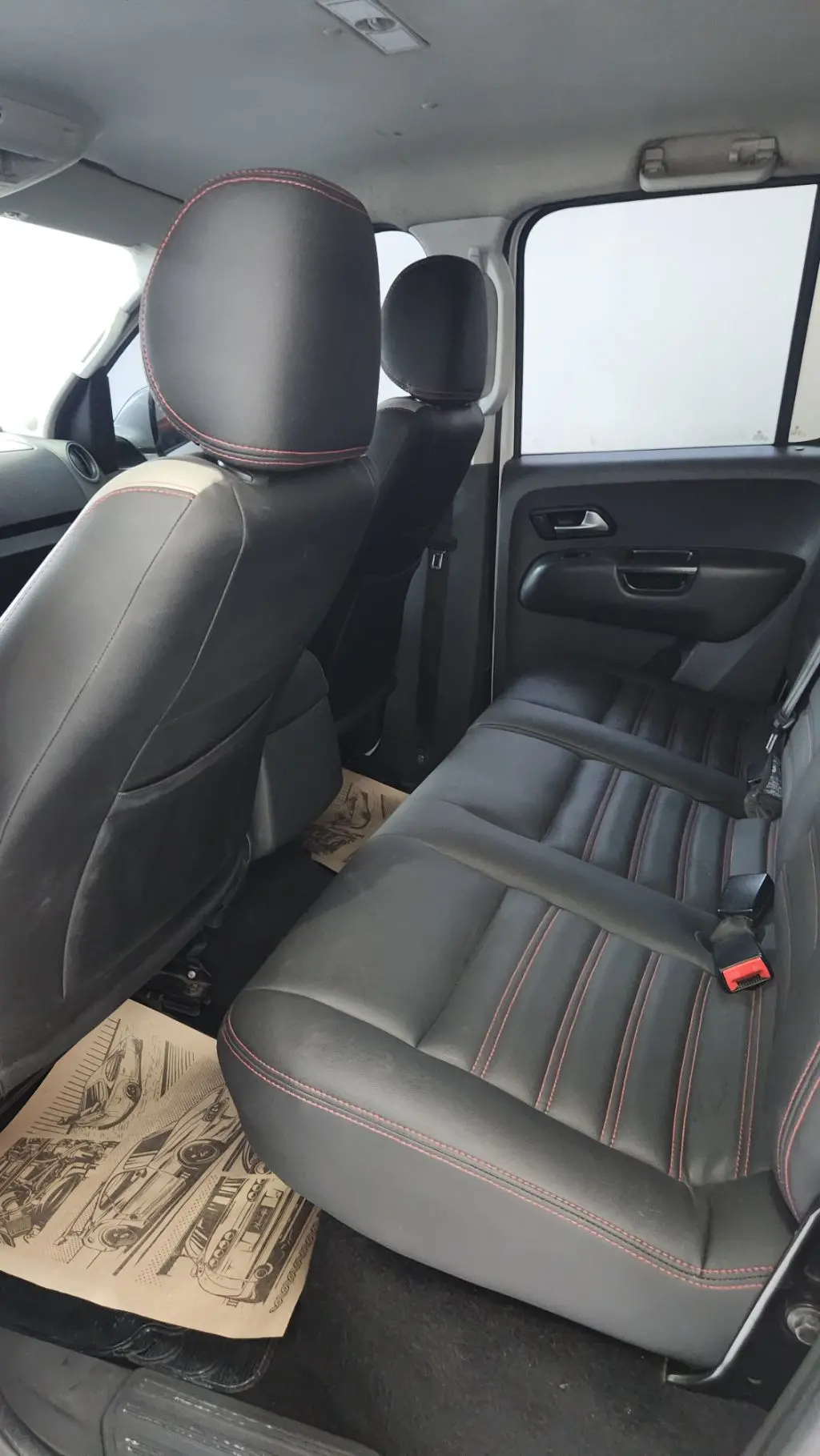 VOLKSWAGEN Amarok - Foto