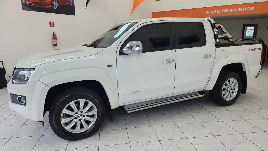 VOLKSWAGEN Amarok - Foto