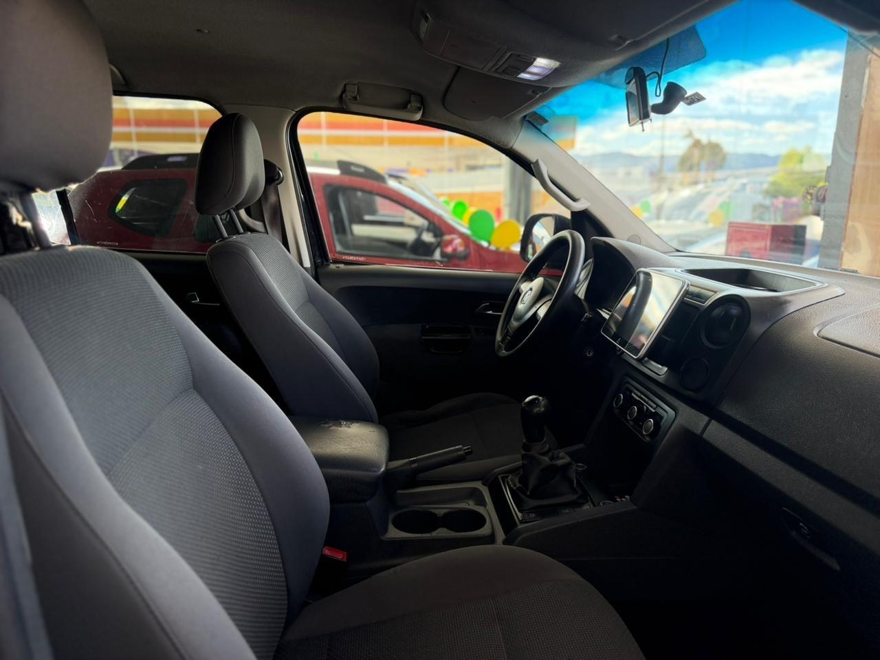 VOLKSWAGEN Amarok - Foto