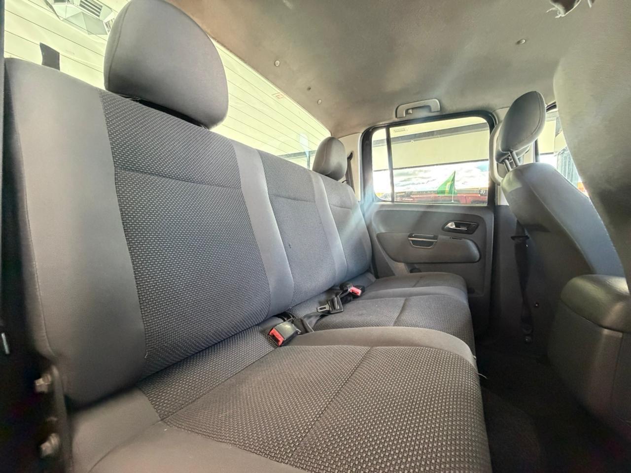 VOLKSWAGEN Amarok - Foto