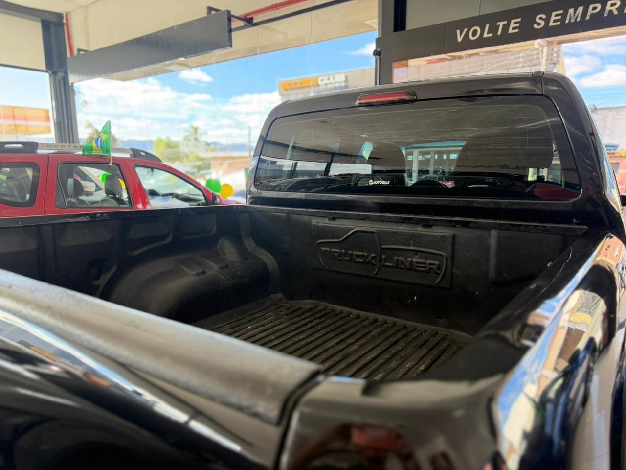 VOLKSWAGEN Amarok - Foto